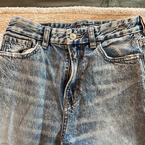 American Eagle Acid Wash Mom Jeans - Picture 2 of 4
